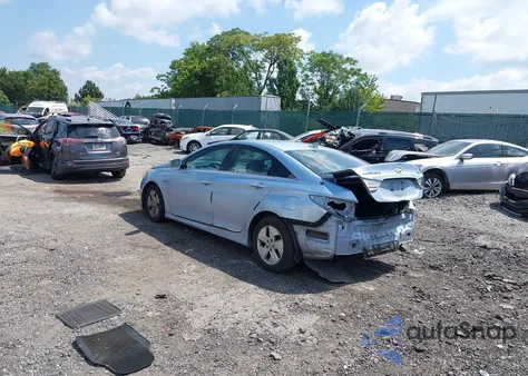 2012 Hyundai Sonata Hybrid z USA, uszkodzony, nr VIN KMHEC4A4XCA034043
